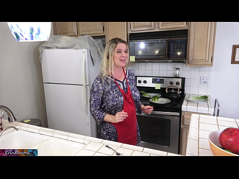 ❤️ Ibu tiri memerah susunya di dapur sebelum tarikhnya ️ Lucah pada kami ms.tuberxxx-com.ru ❌